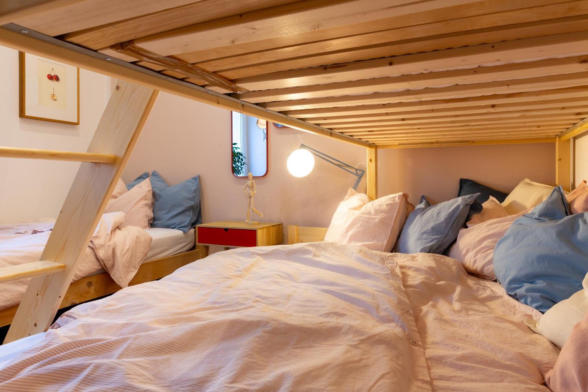 Evergreen - Old Town Spacious Stylish Apartment With Ac And One And A Half Bath, Baby & Kid- Friendly Братислава Екстериор снимка